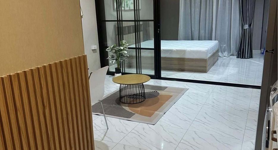 For rent 1 bed condo in Wang Thonglang, Bangkok