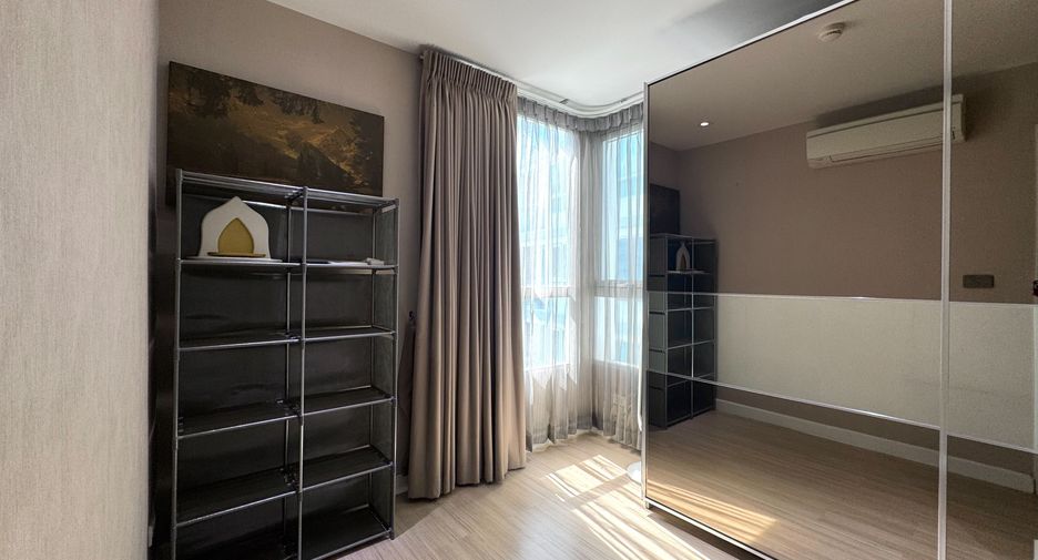 For sale 2 ベッドルーム condo in Phra Khanong, Bangkok
