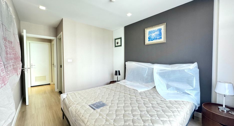 For sale 2 ベッドルーム condo in Phra Khanong, Bangkok