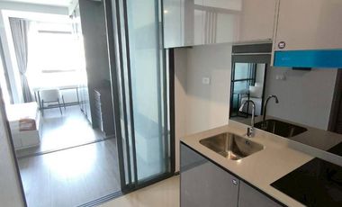 For rent studio condo in Khlong Toei, Bangkok
