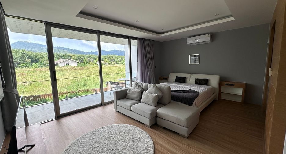 For rent 3 bedrooms villa in Mueang Phuket, Phuket
