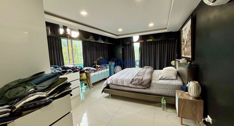 For sale 2 bedrooms condo in Pratumnak, Pattaya