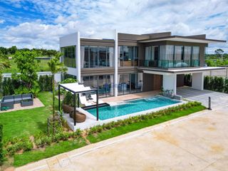 Casa en venta de 4 habitaciones en Bang Lamung, Chonburi