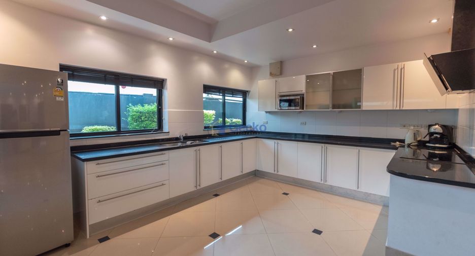 Haus zur Miete mit 4 Zimmer in Jomtien, Pattaya