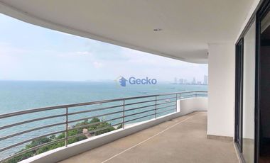 For rent 4 ベッドルーム condo in Pratumnak, Pattaya