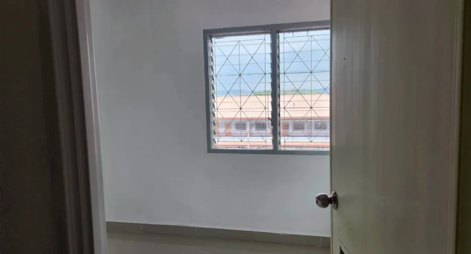 À vendre 3 chambres local commercial à East Pattaya, Pattaya