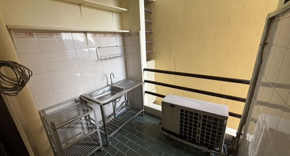 For sale and for rent 2 bedrooms condo in Bang Na, Bangkok