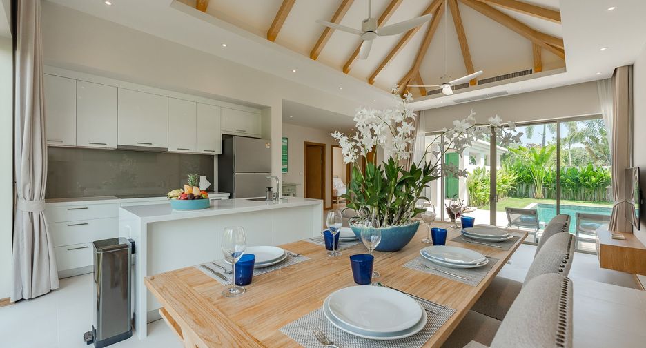 Villa en alquiler de 4 habitaciones en Thalang, Phuket