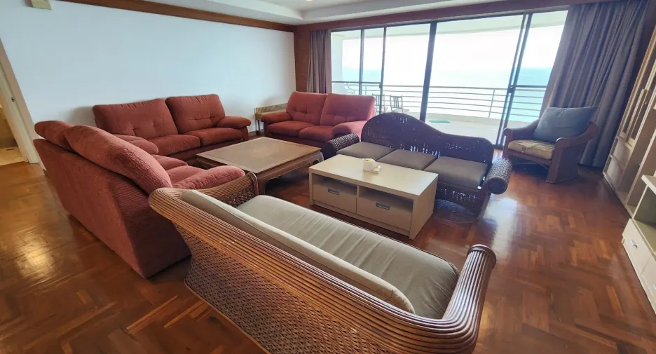 ให้เช่า 4 ห้องนอน คอนโด ใน พระตำหนัก, พัทยา