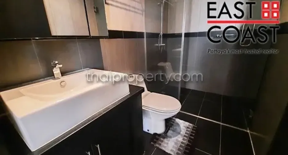 For rent and for sale 4 bedrooms house in Bang Lamung, Chonburi