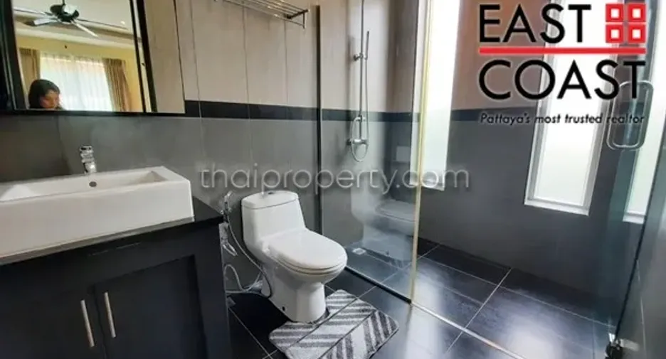 For rent and for sale 4 bedrooms house in Bang Lamung, Chonburi