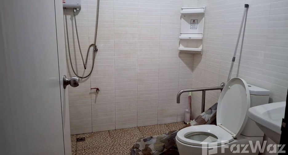 For rent 2 bedrooms townhouse in Mueang Chiang Mai, Chiang Mai