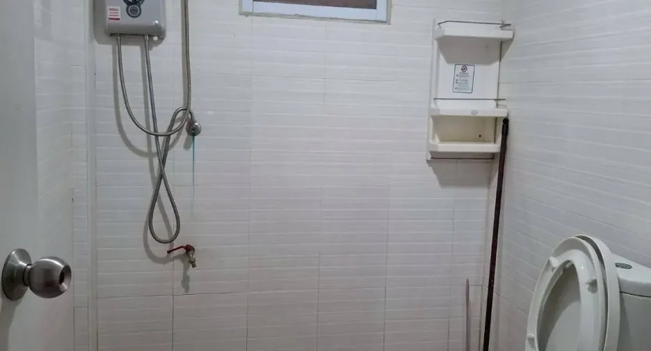 For rent 2 bedrooms townhouse in Mueang Chiang Mai, Chiang Mai