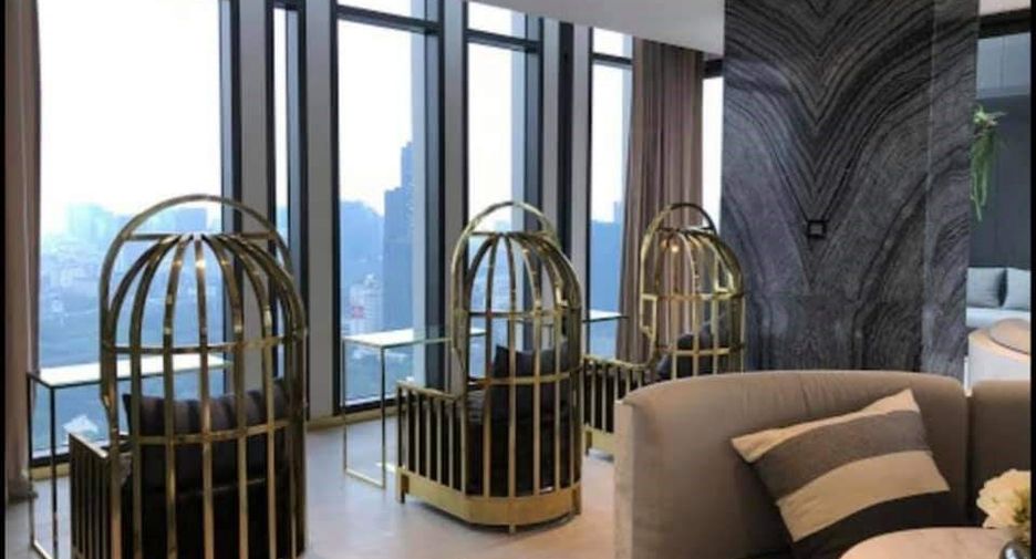 For rent 1 bed condo in Pathum Wan, Bangkok