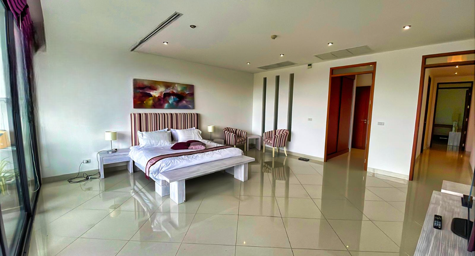For sale 3 bedrooms condo in Thalang, Phuket