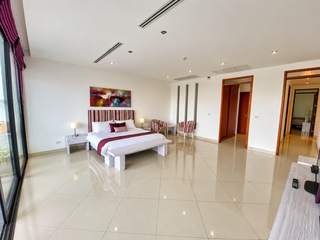 For sale 3 bedrooms condo in Thalang, Phuket
