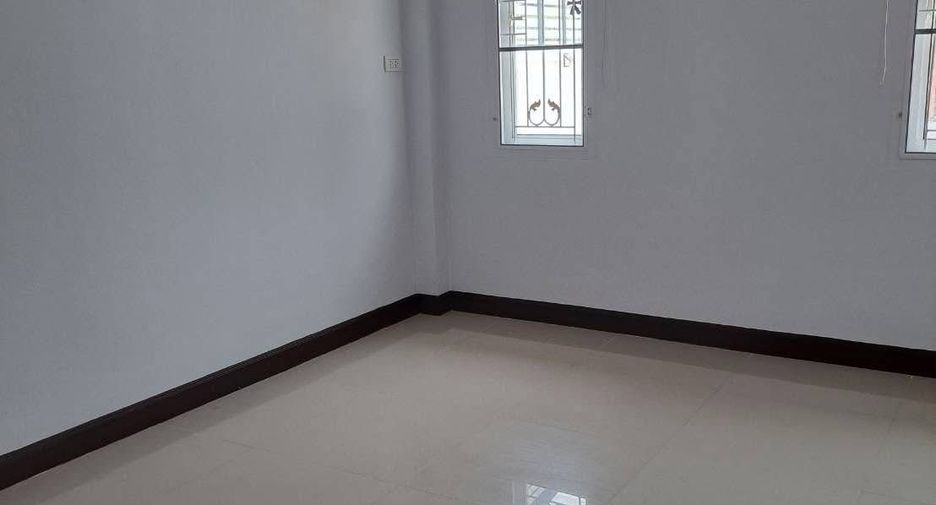 For rent 3 bedrooms house in Doi Saket, Chiang Mai