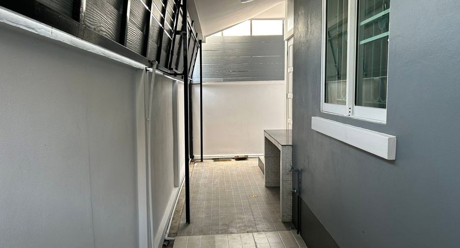 For rent 3 bedrooms house in Doi Saket, Chiang Mai