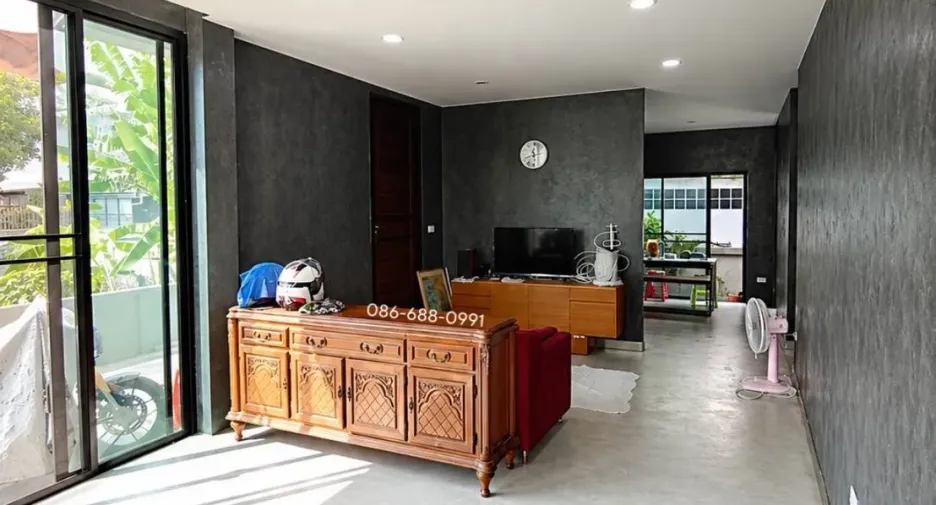 Haus zum Kauf mit 4 Zimmer in Bang Kruai, Nonthaburi