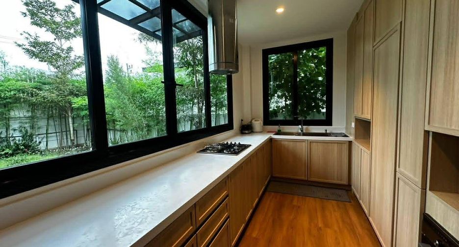 For sale 4 ベッドルーム house in Mueang Phuket, Phuket