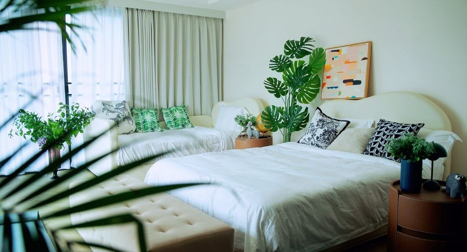 For rent 4 bedrooms condo in Mueang Chiang Mai, Chiang Mai