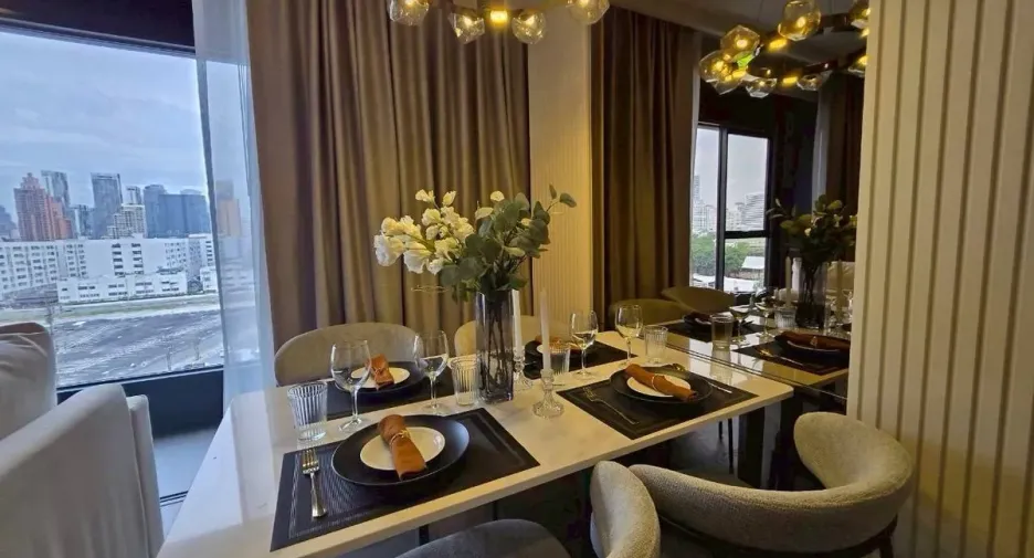 À vendre 2 chambres condo à Khlong Toei, Bangkok