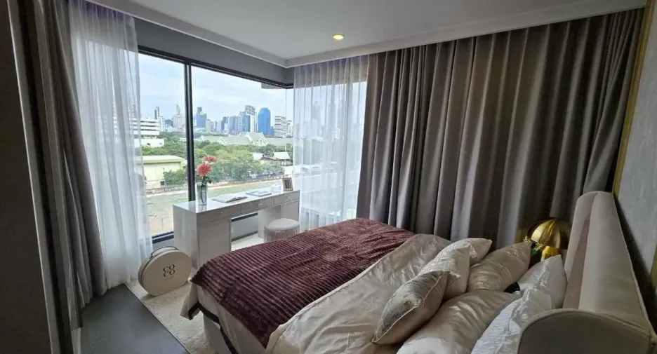 À vendre 2 chambres condo à Khlong Toei, Bangkok