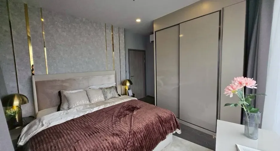 À vendre 2 chambres condo à Khlong Toei, Bangkok