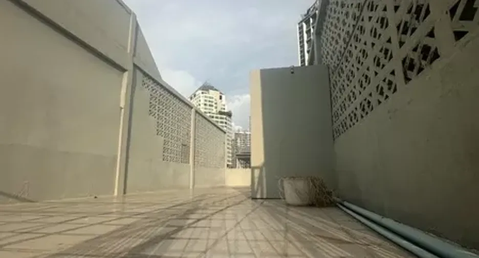 Gewerbefläche zur Miete in Khlong Toei, Bangkok