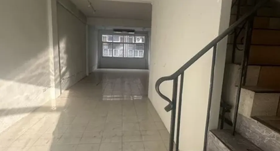 Gewerbefläche zur Miete in Khlong Toei, Bangkok