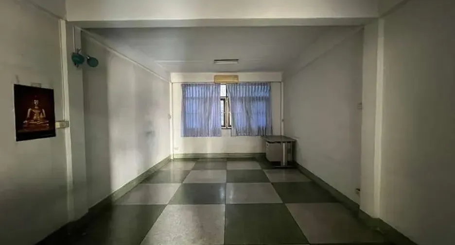 For rent retail Space in Suan Luang, Bangkok