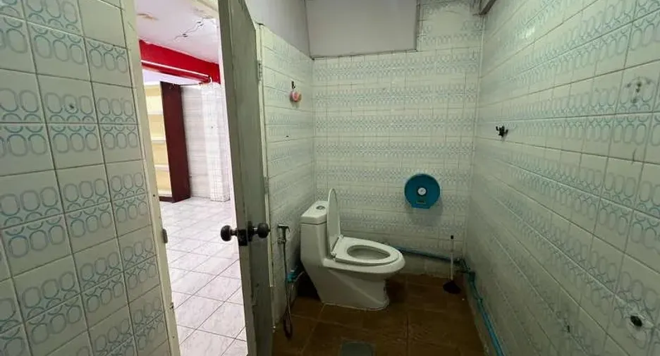 For rent retail Space in Suan Luang, Bangkok