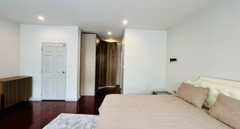 À louer 3 chambres maison à Mueang Phuket, Phuket