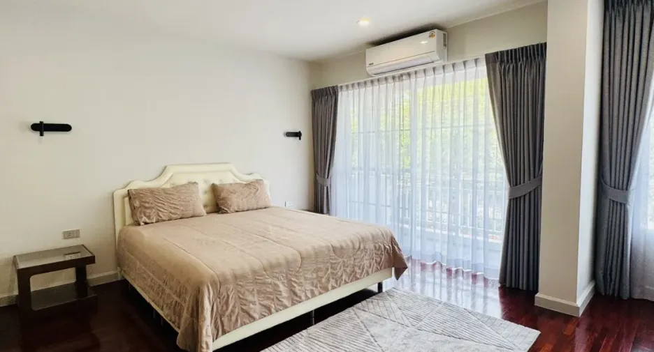 À louer 3 chambres maison à Mueang Phuket, Phuket