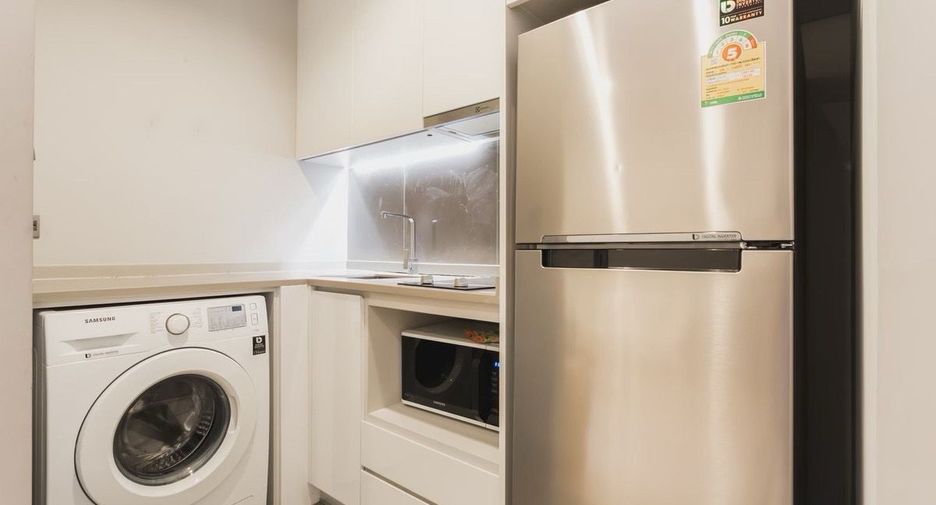 For rent 1 bed condo in Watthana, Bangkok