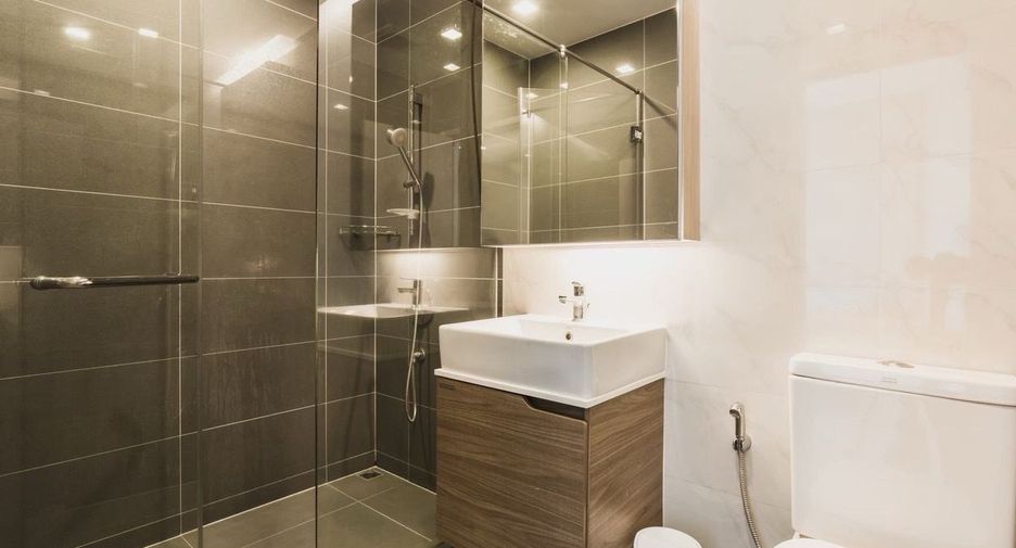 For rent 1 bed condo in Watthana, Bangkok