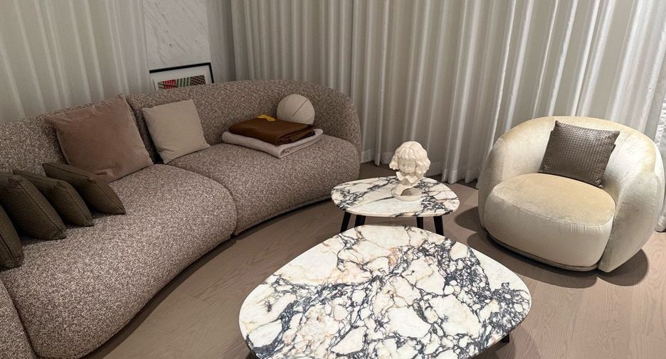 Condo en venta y en alquiler de 2 habitaciones en Pathum Wan, Bangkok