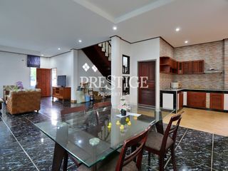 Casa en alquiler de 3 habitaciones en Bang Lamung, Chonburi