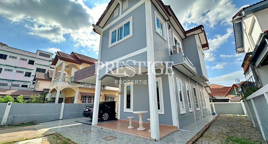 For rent 3 bedrooms house in Bang Lamung, Chonburi