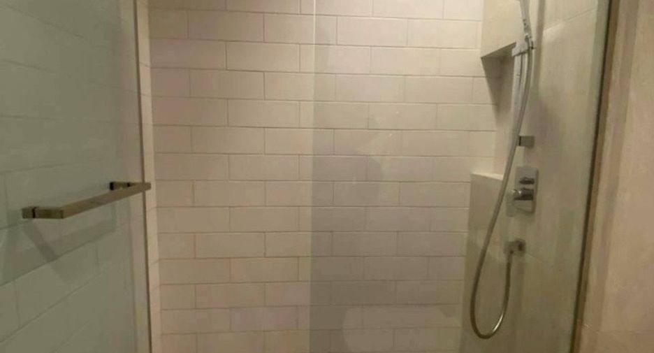 For rent 2 bedrooms condo in Chatuchak, Bangkok