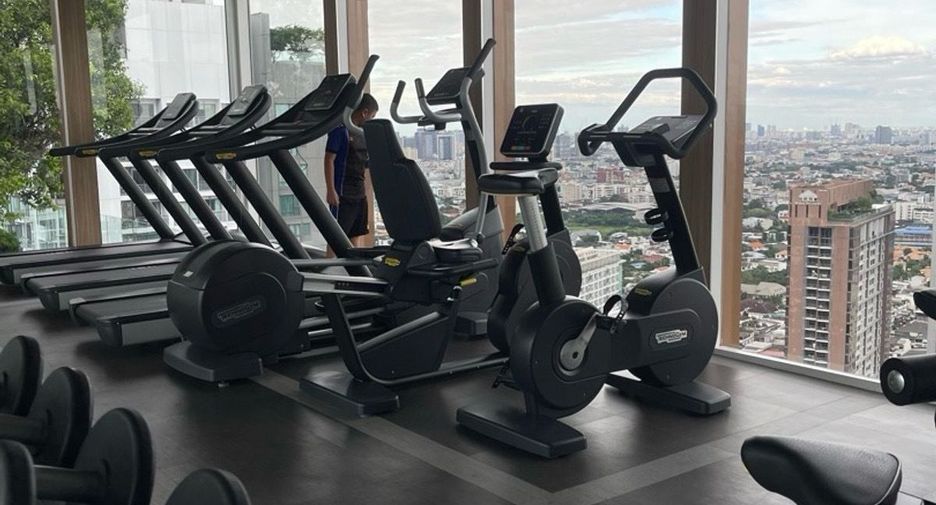 For rent 2 ベッドルーム condo in Khlong Toei, Bangkok