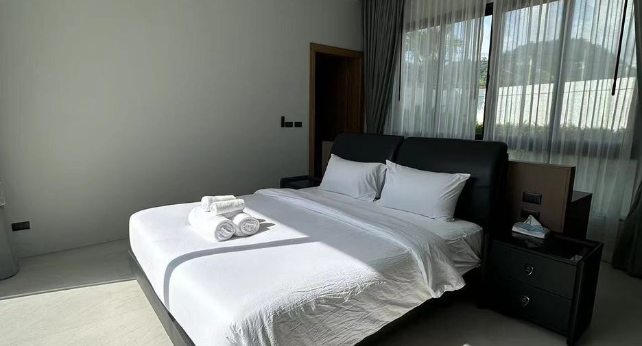 For rent 5 bedrooms villa in Mueang Phuket, Phuket