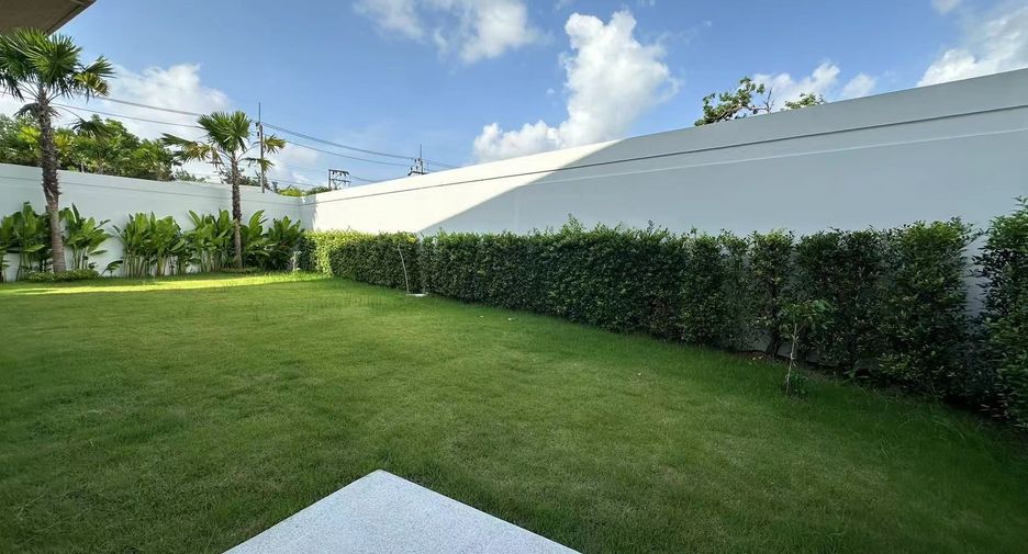 For rent 5 bedrooms villa in Mueang Phuket, Phuket