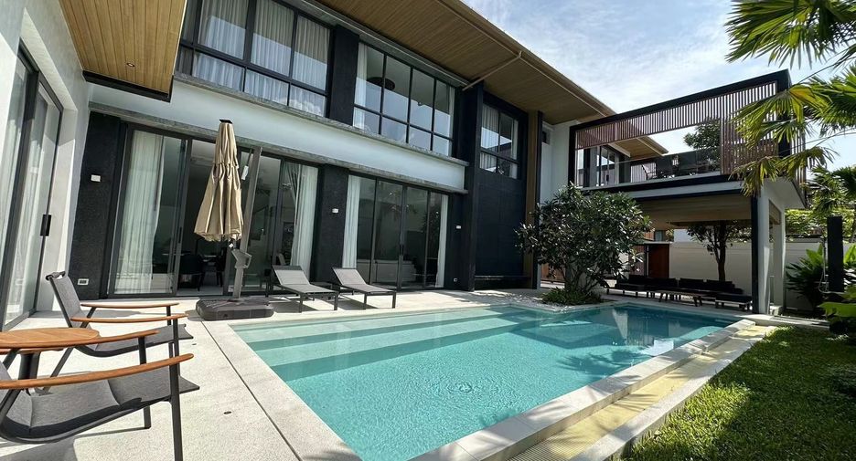 For rent 5 bedrooms villa in Mueang Phuket, Phuket