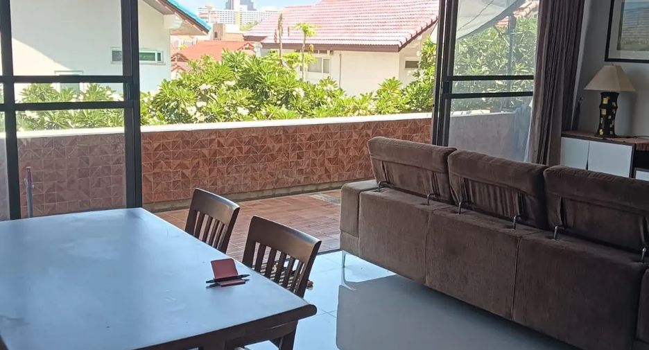 Продажа 2 спальни кондо в Йомтиен, Паттайя