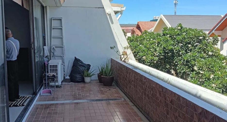 Продажа 2 спальни кондо в Йомтиен, Паттайя