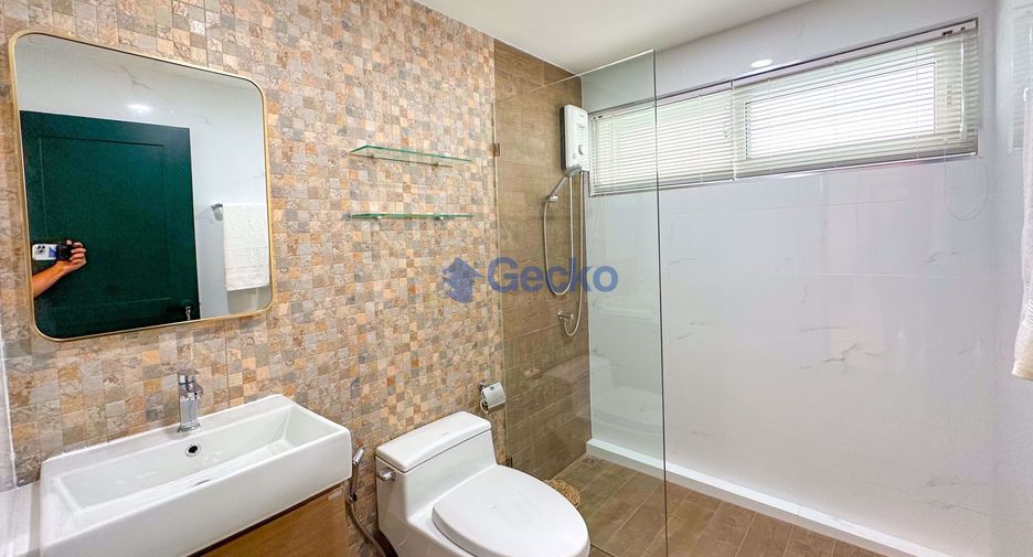 Casa en alquiler de 4 habitaciones en Jomtien, Pattaya