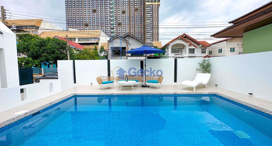 Casa en alquiler de 4 habitaciones en Jomtien, Pattaya