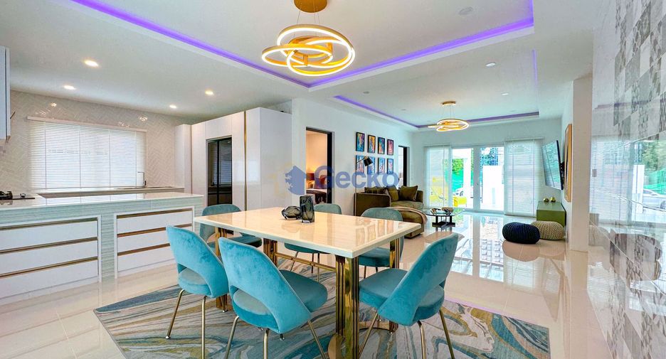 Casa en alquiler de 4 habitaciones en Jomtien, Pattaya