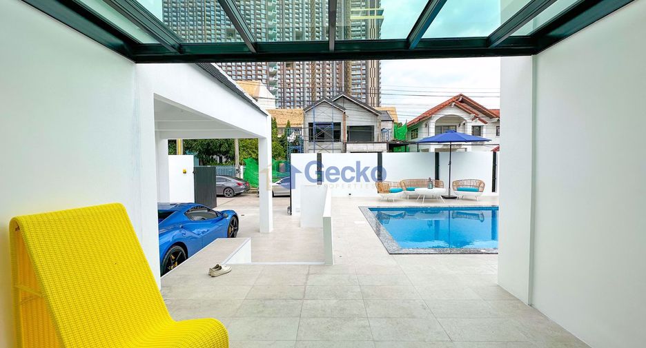 Casa en alquiler de 4 habitaciones en Jomtien, Pattaya